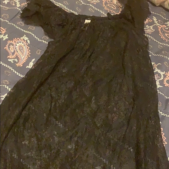 Rat and Boa lace coverup OS - Picture 5 of 7